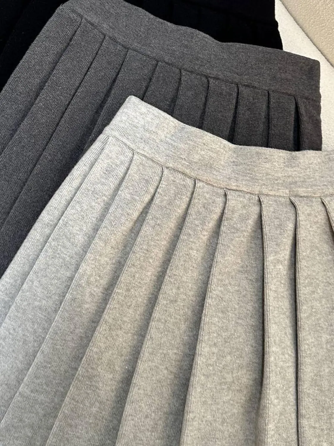 CHARTOU Women's Rib Knit Pleated Mini Skirt High Waist Cotton Short Skirts Slouchy Fall A Line Tennis Skirt