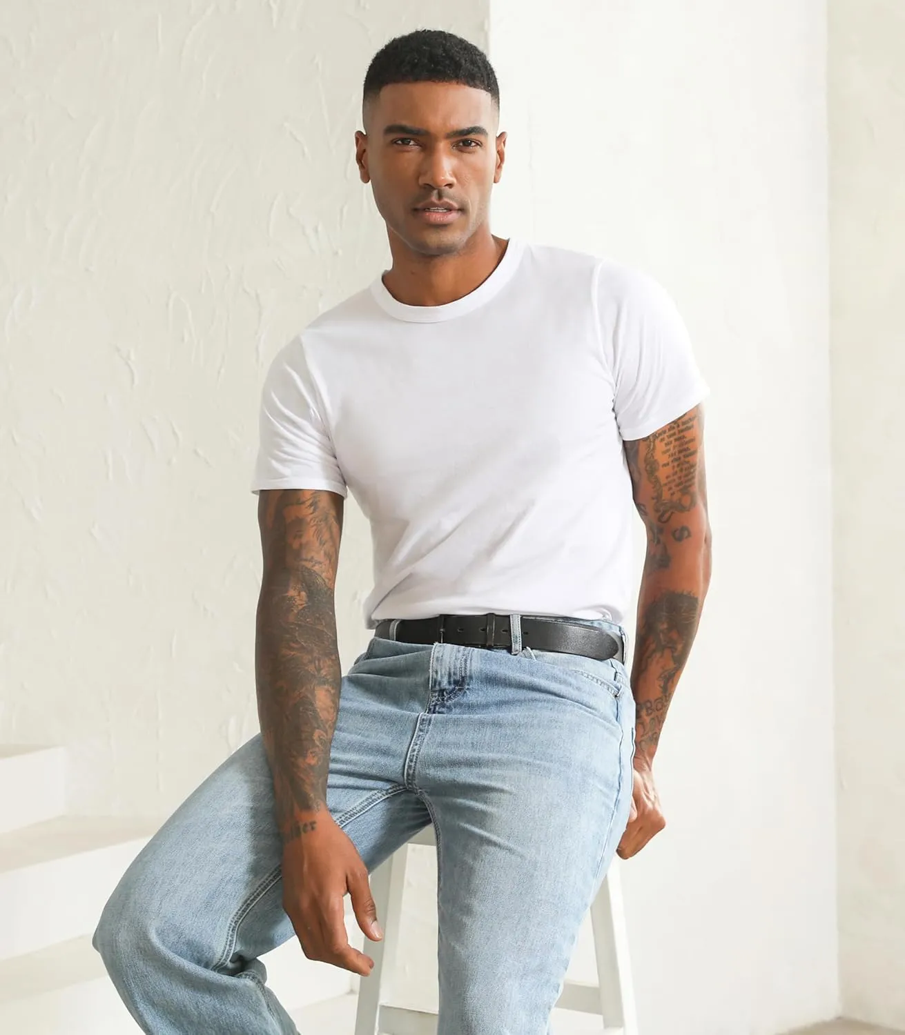 Comfneat Men's 4-Pack Basic Tee Crew Neck Cotton T-Shirts Light Undershirts