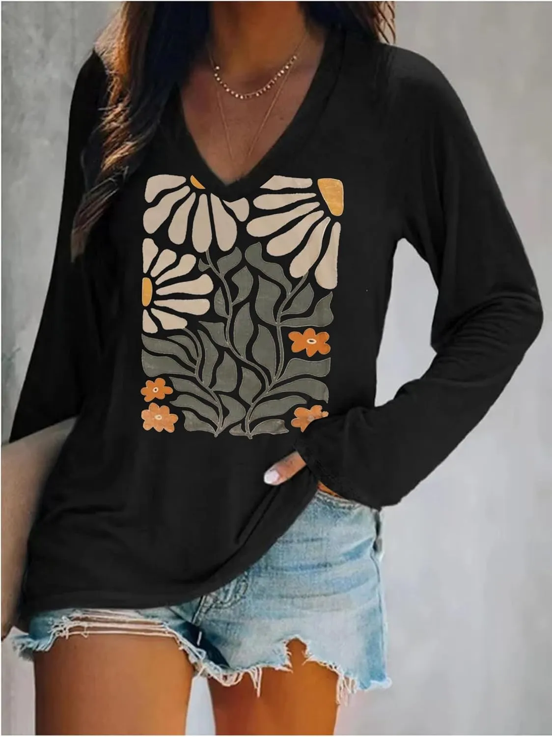 Flowers Graphic Long Sleeve V Neck Tees Shirts for Women Casual Loose Fitted Tshirts Boho Wildflower Trendy Tops Outfits