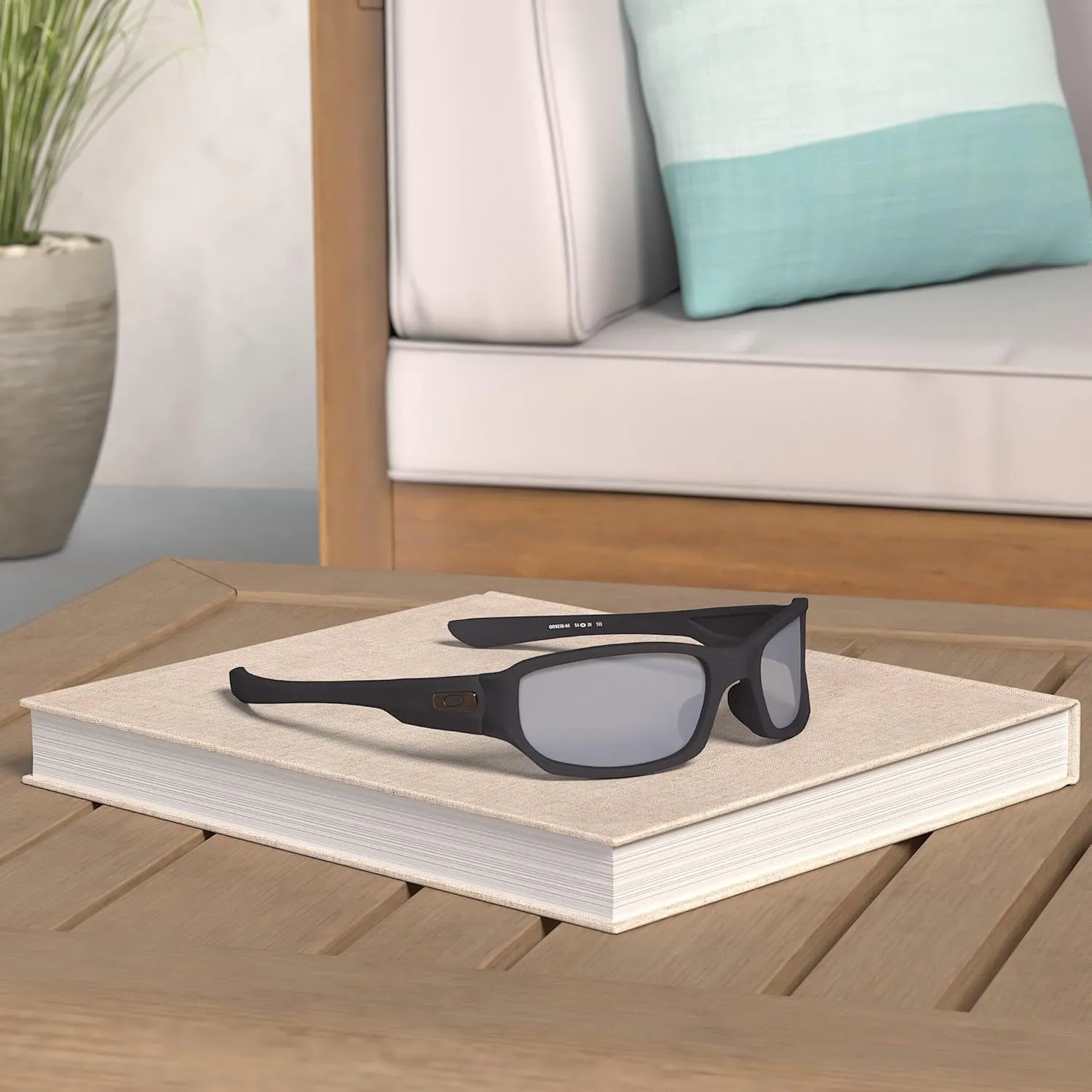 Oakley OO9238 FIVES SQUARED Sunglasses   Vision Group Accessories Bundle