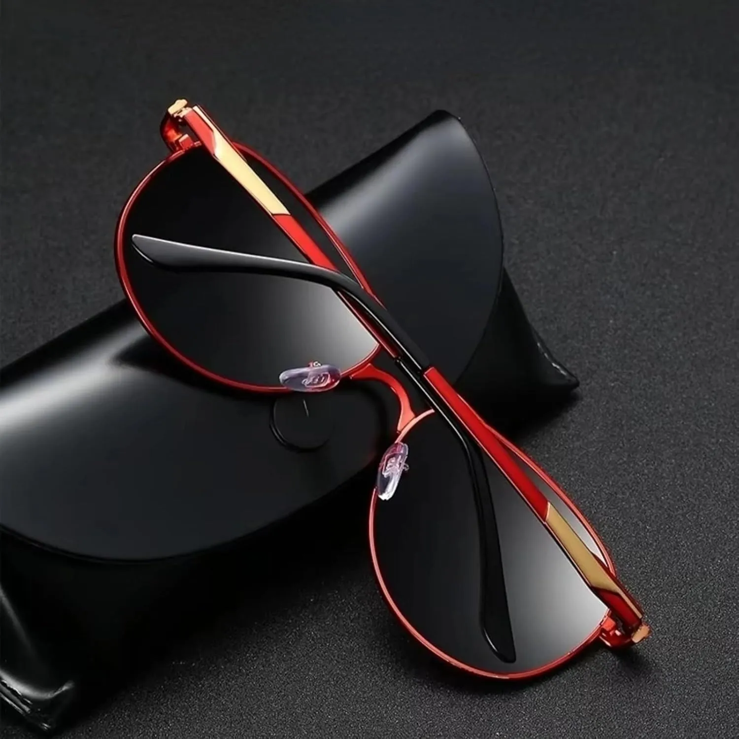 Women's Aviator Sunglasses Polarized Retro Luxury Metal Frame UV400 Protection Lightweight Unisex Pilot Sunglasses for Driving, Fishing & Outdoor(GunBlack Silver Gun)